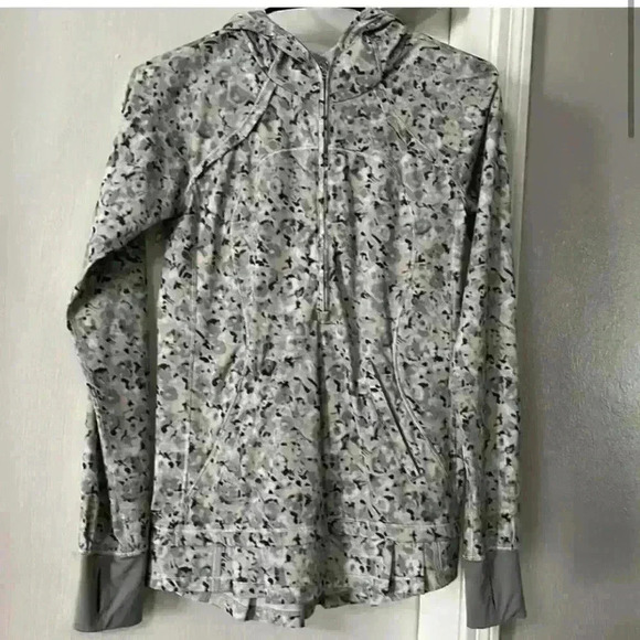 Lululemon lightened up pullover sweater - Picture 3 of 9